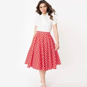 50’s inspired wide-band swing skirt